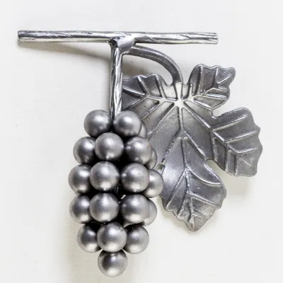 Гроно виноградне